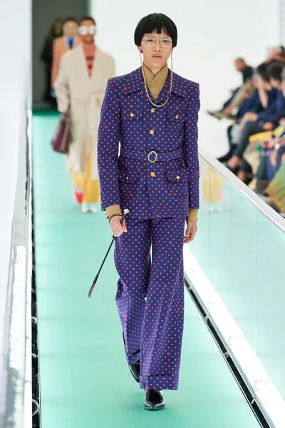 Look 31